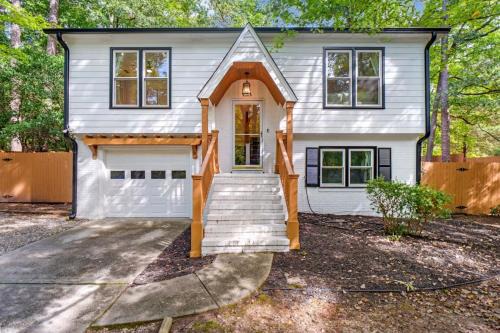 Brandyapple Retreat by Rather Be Properties