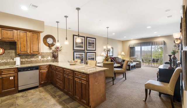 Branson Hills Getaway – Sleeps 6