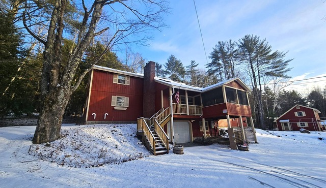Brant Lake Retreat–Sleeps 25 | Hot Tub | Gore Mtn.