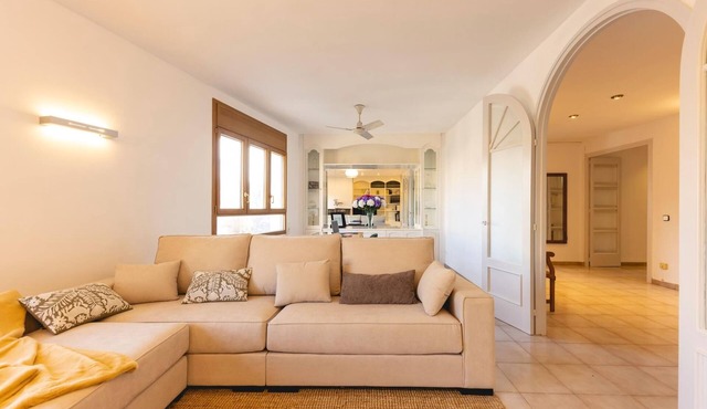 Bravissimo El Lleó, 4-bedroom holiday apartment