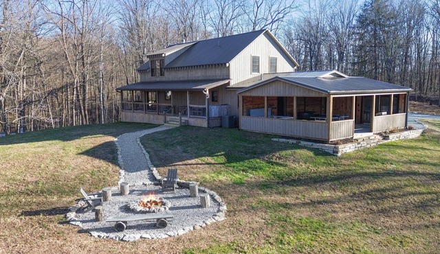 Brawny Woods | Hocking Hills, Hot Tub, Fireplace
