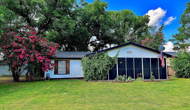 Brazos Porch Hideaway