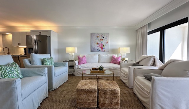 "Breakers East 1103" 3Bedroom/2 baths -Covered parking Beach setup included