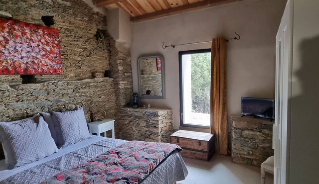 Breakfast room with panoramic sea and mountain views