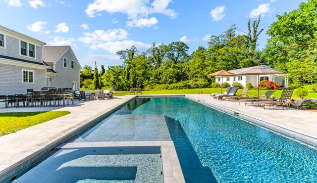 Breakwater Acres 164-B Luxurious Estate by the Bay in Brewster