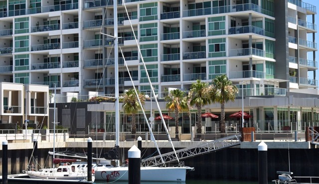 Breakwater Apartment