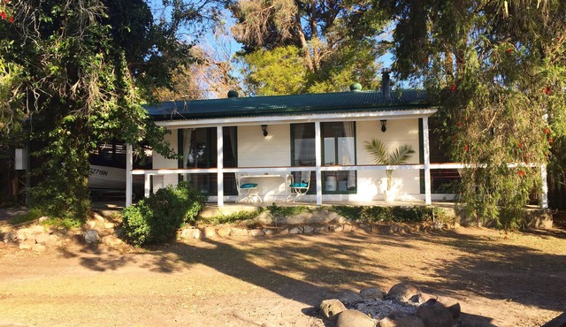 Bream Cottage With Wallis Lake Water Views