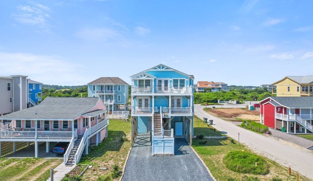 "Breathe EZ" - Oceanfront Home, 4 Bedrooms/3.5 Bathrooms