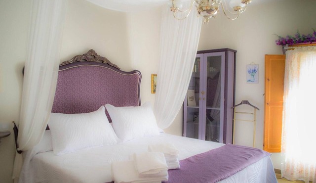 Breathe, Unwind, and Feel at Aromas de Siempre