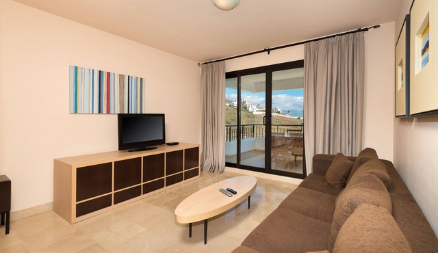 Breathtaken side seaview Apartment With Parking