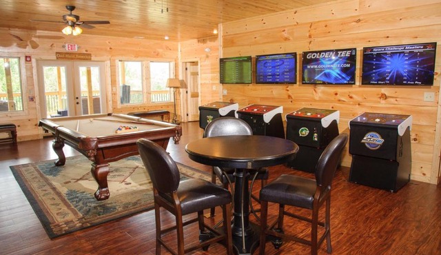 Breathtaking 14BR Cabin: Elevator Views Games Hot Tubs Galore