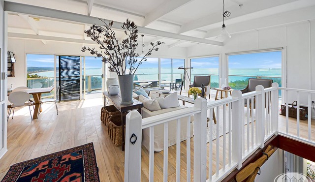 Breathtaking views over Bridgewater Bay