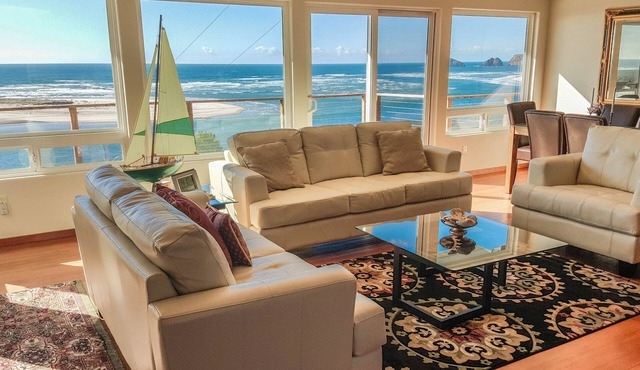 Breathtaking Bay and Ocean views!