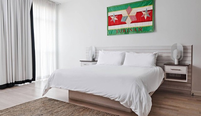 Breathtaking Beach Close from Your Door Steps | Suite w/Living area