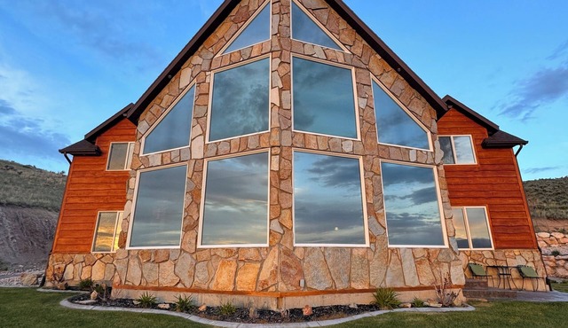 Breathtaking Bear Lake Sunset Views