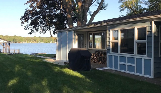 Breathtaking Lakefront Cozy Home