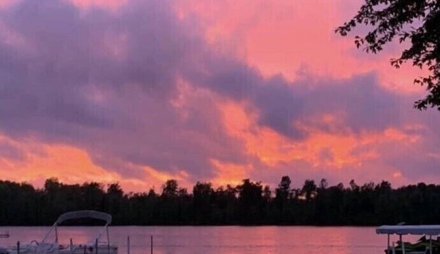 Breathtaking Lakefront View - Pontoon Available! Coldwater Chain of Lakes