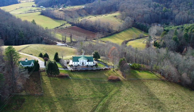 BREATHTAKING Luxury Estate with sweeping views on 40 Acres, NEAR ASHEVILLE