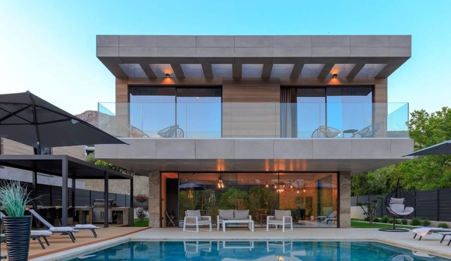 Breathtaking luxury villa LorKia with infinity pool and wellness