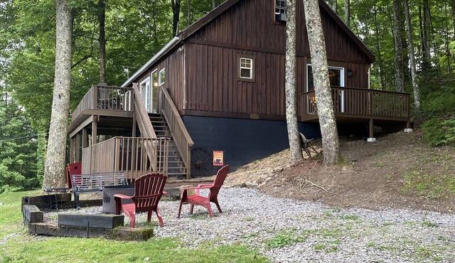Breathtaking Mountain View in Wild and Wonderful WV! Hot tub! Breathtaking views
