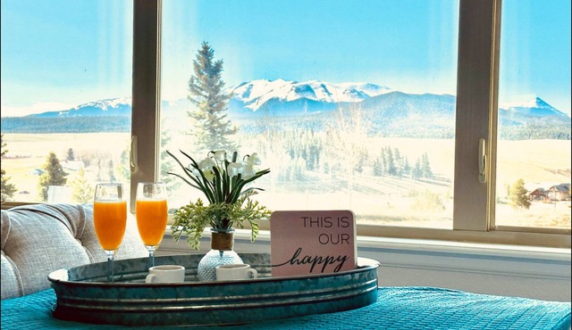 Breathtaking Mountain View!~Spa!~Gourmet Kitchen!~Sleeps 6+Best Location!