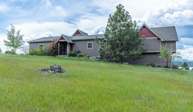 Breathtaking Mtn & Lake Views! Glacier Country Gem