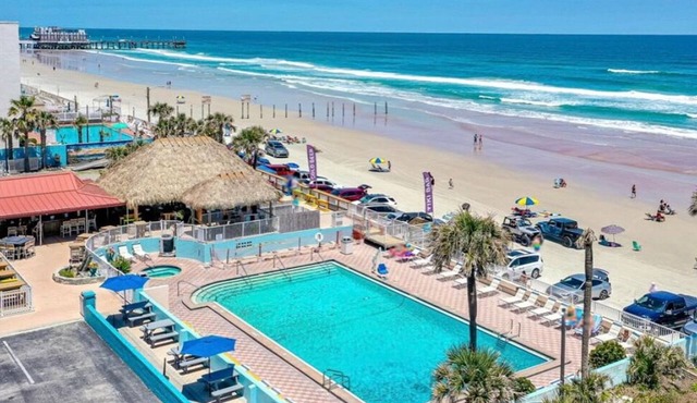 Breathtaking Oceanview Stay Just Steps FROM EVERYTHING!