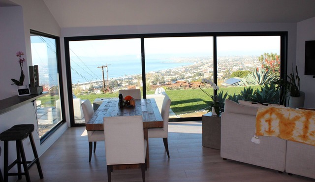 Breathtaking Ocean & City View 3-bedroom house Fully Loaded - Must See!