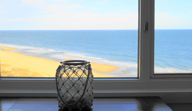 BREATHTAKING Ocean-Front Condo. Fully renovated. Outdoor Heated Pool