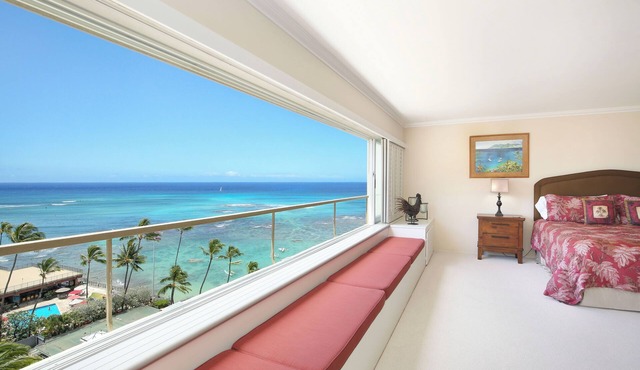 Breathtaking Ocean Views from Quiet Beachfront Condo! Free Parking & Wi-Fi!