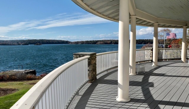 Breathtaking Oceanfront Estate
