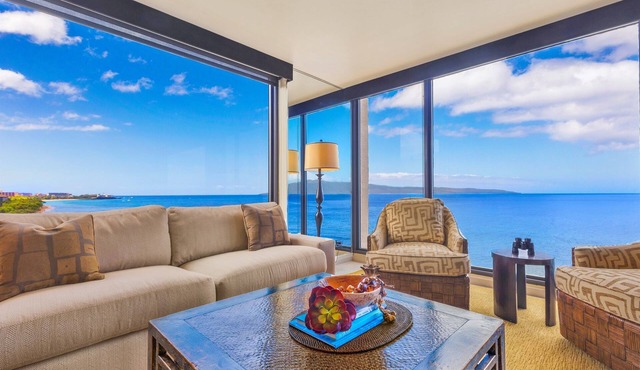 Breathtaking Oceanfront/Beach Front Corner View Luxury on Kaanapali Beach 2B 2B