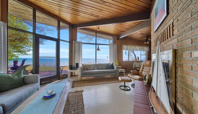 Breathtaking Panoramic Views! Lake Huron & Lex!