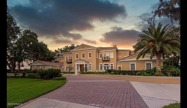 BREATHTAKING RIVER FRONT ESTATE W/ BEAUTIFUL 150 ft PIER