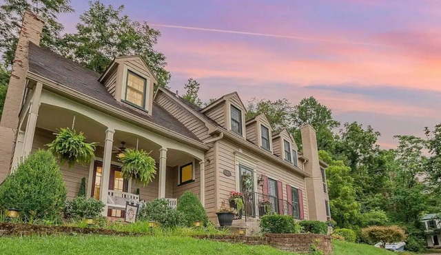 Breathtaking River Views! Big Beautiful Spacious Home