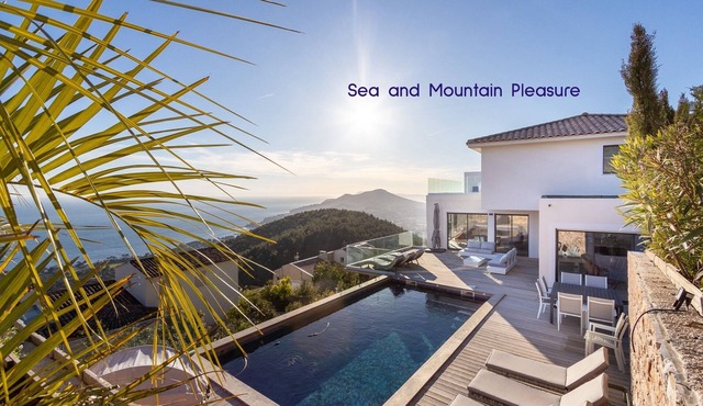 Breathtaking Sea View Villa - Prestige and Calm