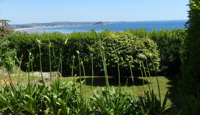 Breathtaking Sea Views Modern Luxury Spacious Apt, Garden, Parking