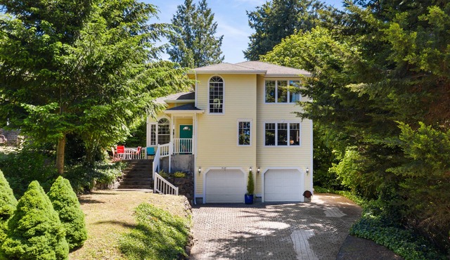 Breathtaking Sunsets @ 4BR Sunny Days Lakehouse