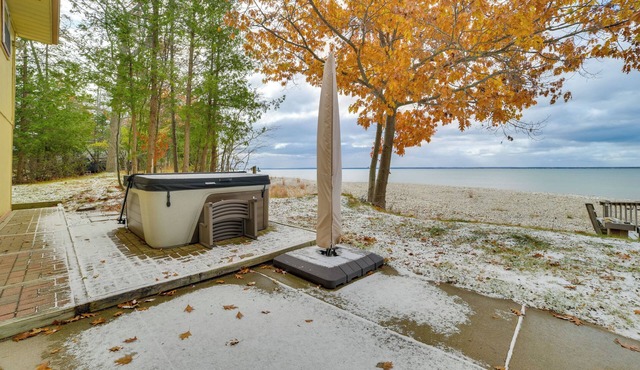 Breathtaking Sunsets: Lake Huron Beachfront Escape