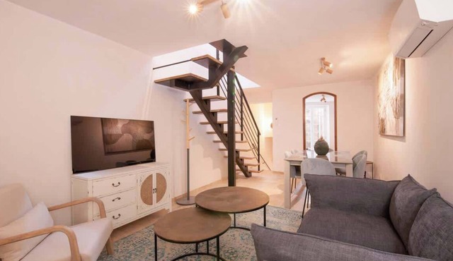 Breathtaking Townhouse in the heart of St-Tropez