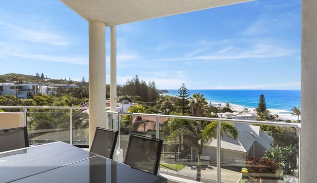 Breathtaking views of Sunshine Beach - Unit 7/21 Park Crescent