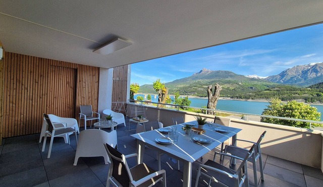 Breathtaking view & 200m beach - XXL terrace - 6-bed apartment