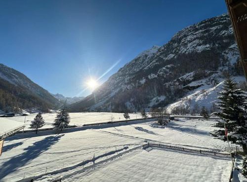 Breathtaking View Apartment near Zermatt with Parking