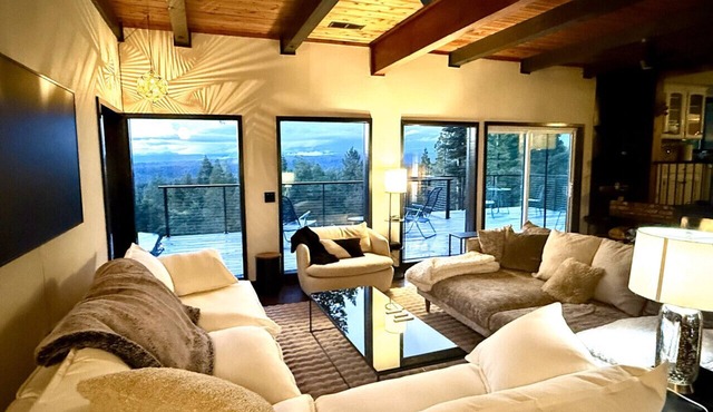 Breathtaking View & Hot Tub Nevada City