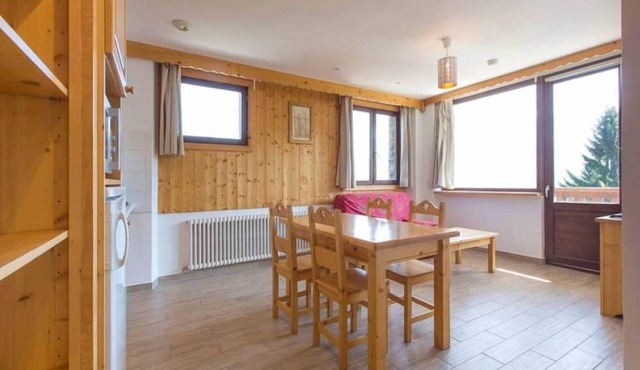 Breathtaking view with Balcony! # GC17