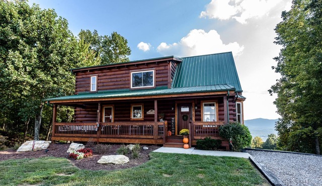 Breathtaking views from Majestic Mountains "All Honey Ridge"