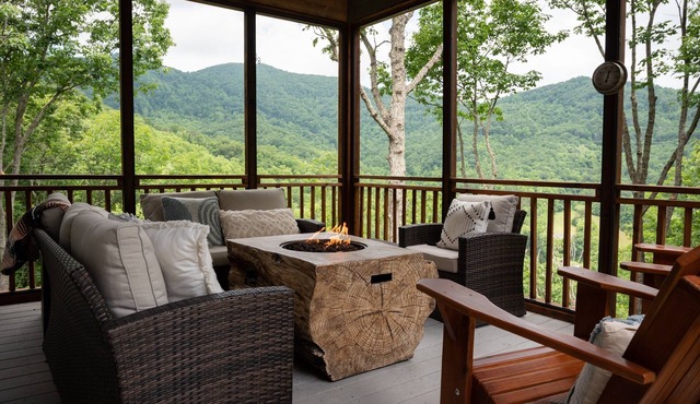 Breathtaking Views-Games-Cinema-SPA | Cardinal Ridge