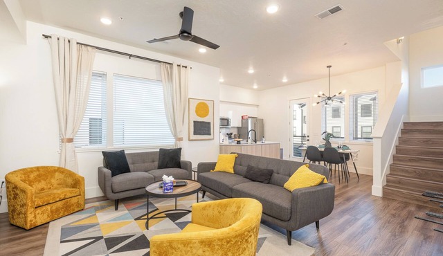 Breathtaking Views Of Downtown Boise and Foothills!