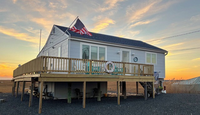 Breathtaking views! Serene Coastal Cottage in West Creek, minutes from LBI