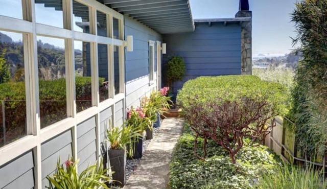 Breathtaking Views, Hikes, Relaxing get togethers